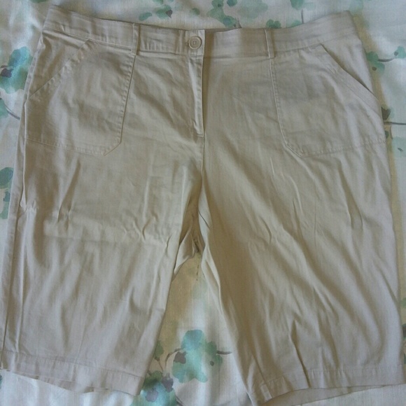 🌼counterparts🌼 plus size 20w bermuda short - Picture 1 of 8